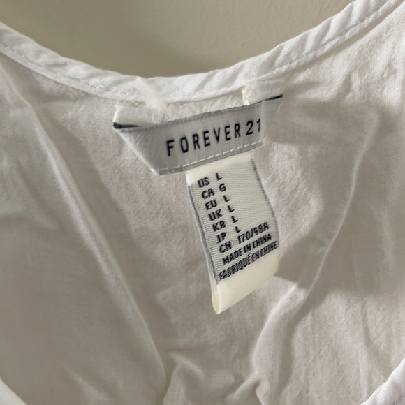 Forever 21 Cute White Tank with Lace & Fringe - L - Picture 4 of 4